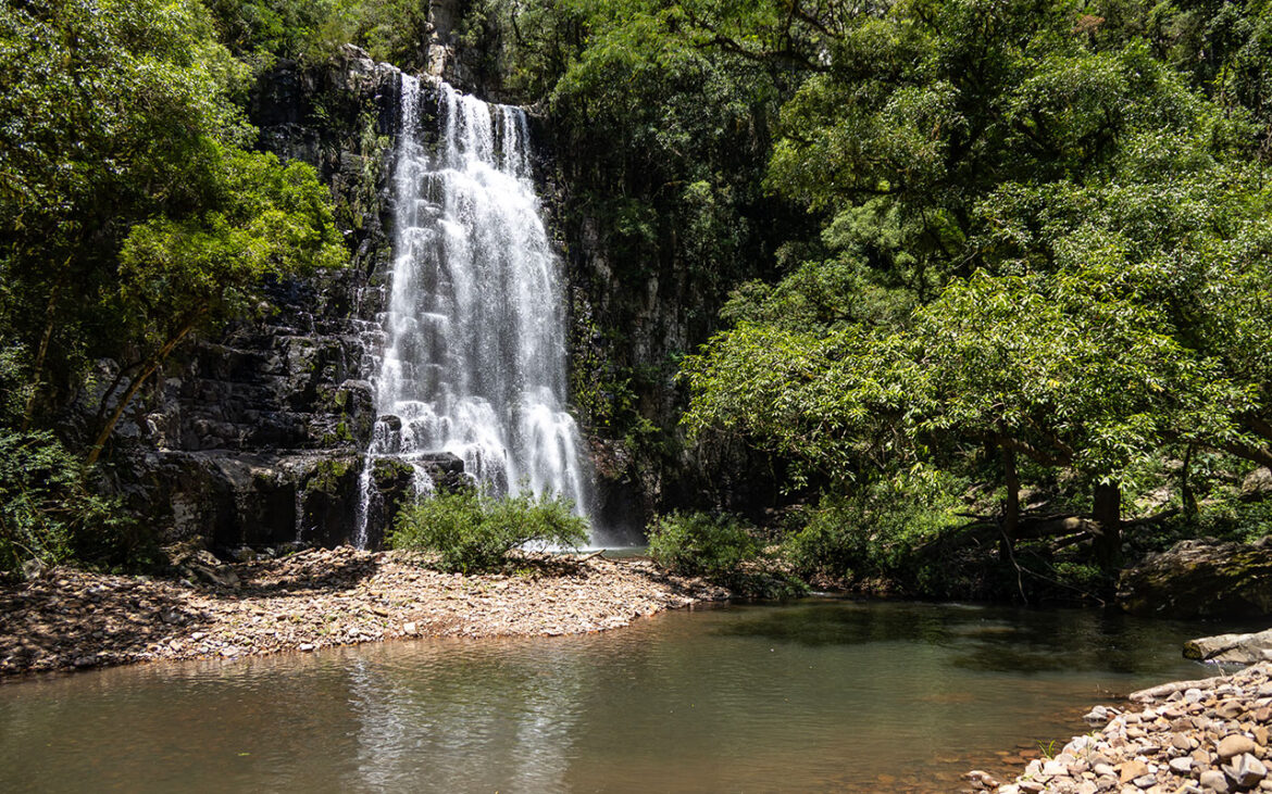 Cascata das Pedras Pretas