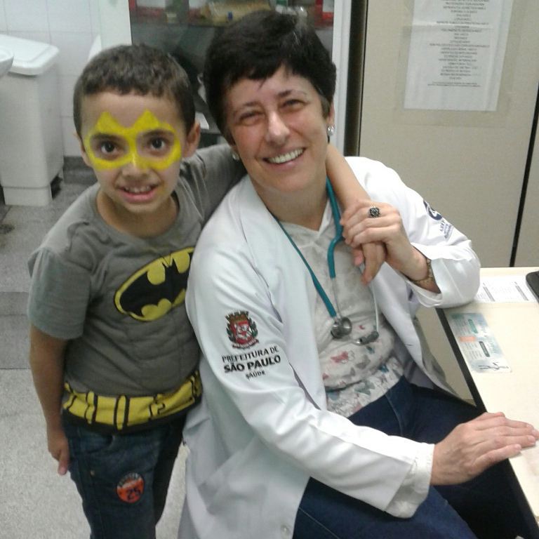 Dra. Paula Hospital Infantil Darcy Vargas e Helamã Moreira