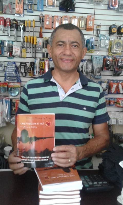 Claudemir | Jandira São Paulo Brasil | Livro CADA PEDACINHO DE VOCÊ, Um amor, um destino.